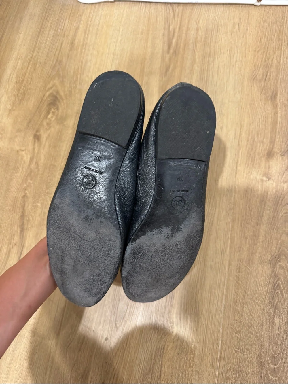 Chanel Silver Metallic Leather Cap-Toe Ballet Flats